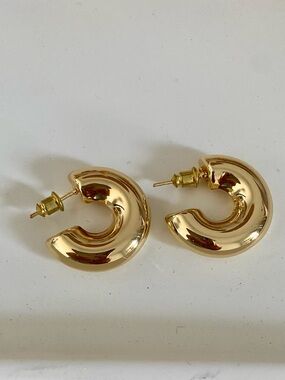 Gold Chunky Hoop Earrings - Women's Jewelry